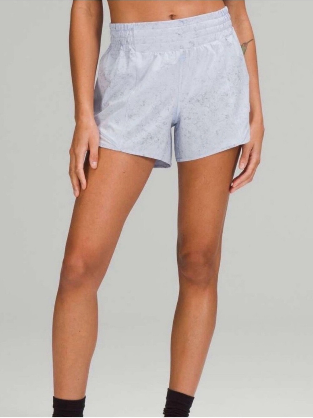 Lululemon Hotty Hot High-Rise 4" Lined Shorts - Gravel Dust Pale Blue - Size 10